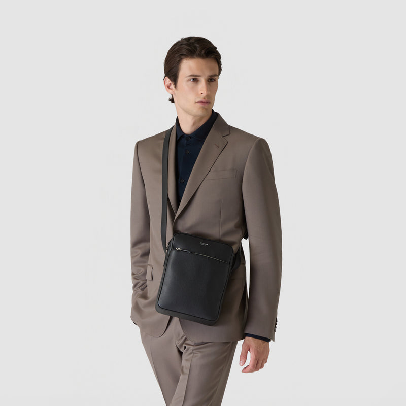 Sacoche north south en cuir cachemire - black