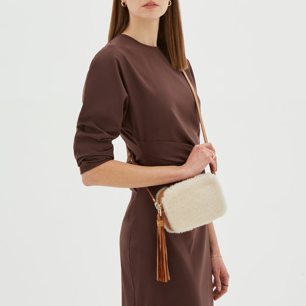 Mini bag in shearling - off-white/caramel